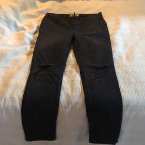 Free People Black ripped knee jeans